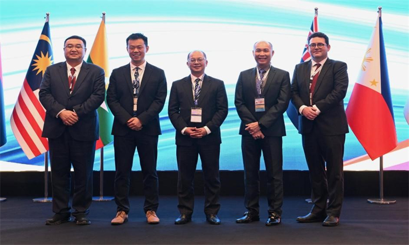 1758451980117248.jpg 3.jpg